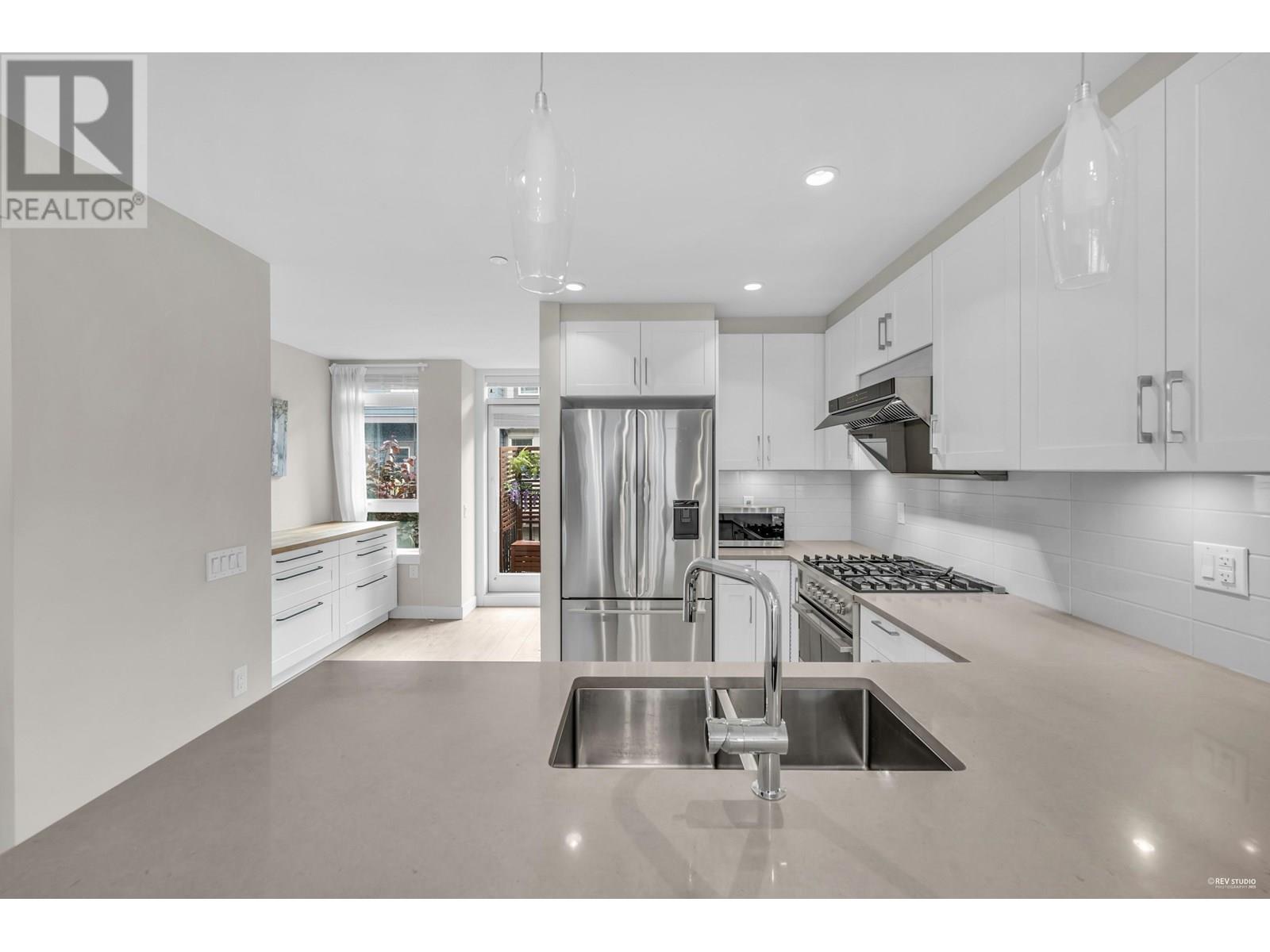 Photo 12 of 65 4991 No 5 Road, Richmond BC