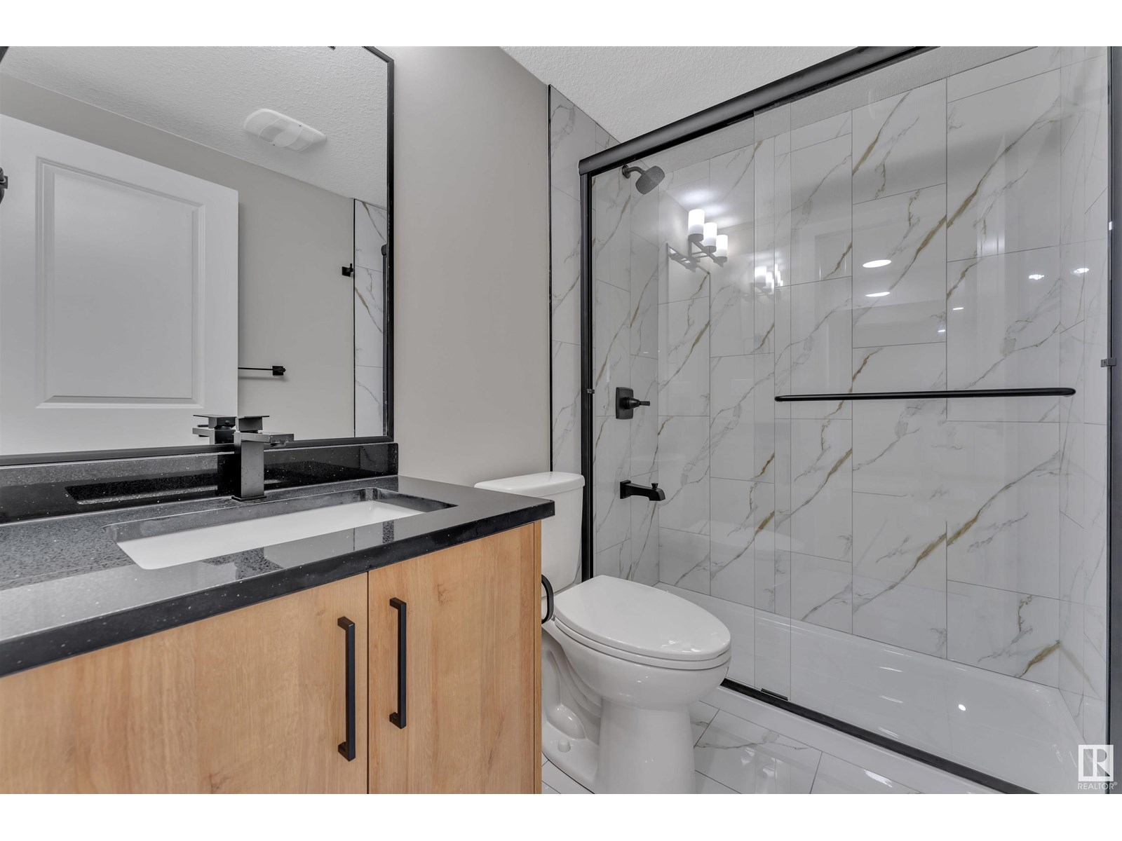 Photo 22 of 6307 20 Av Nw, Edmonton AB