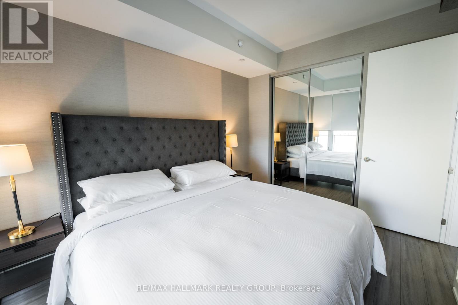 Photo 15 of 1805 111 Champagne Avenue, Ottawa ON