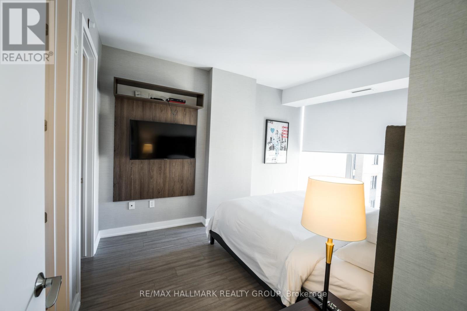Photo 9 of 1805 111 Champagne Avenue, Ottawa ON