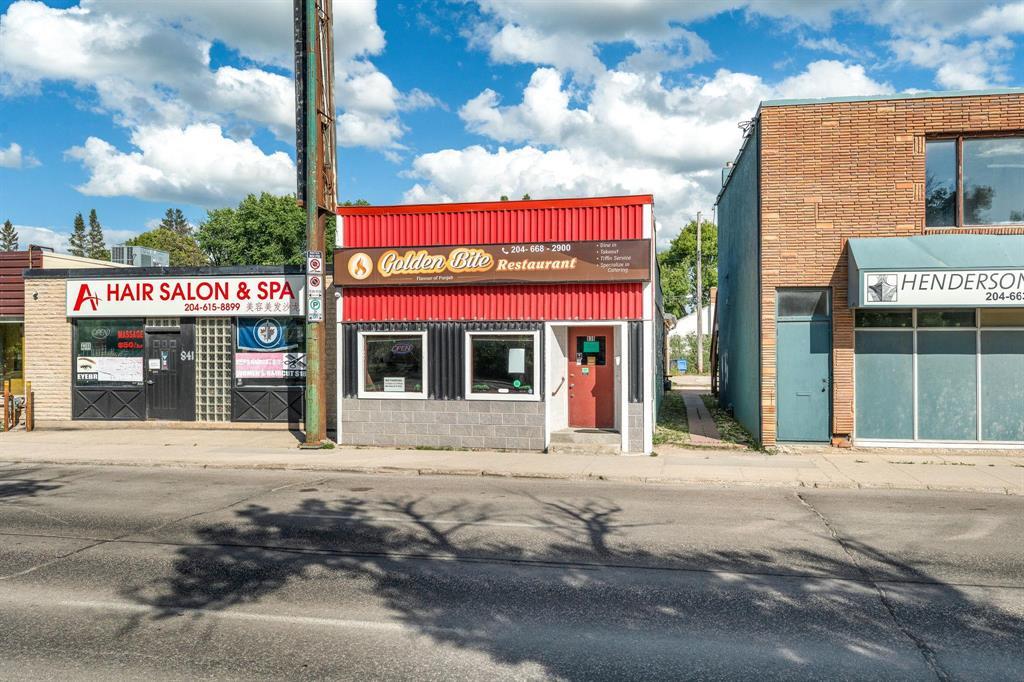 Photo 2 of 839 Henderson Highway, Winnipeg MB