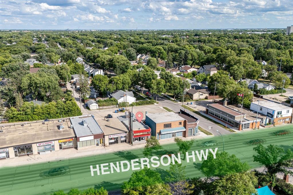 Photo 7 of 839 Henderson Highway, Winnipeg MB