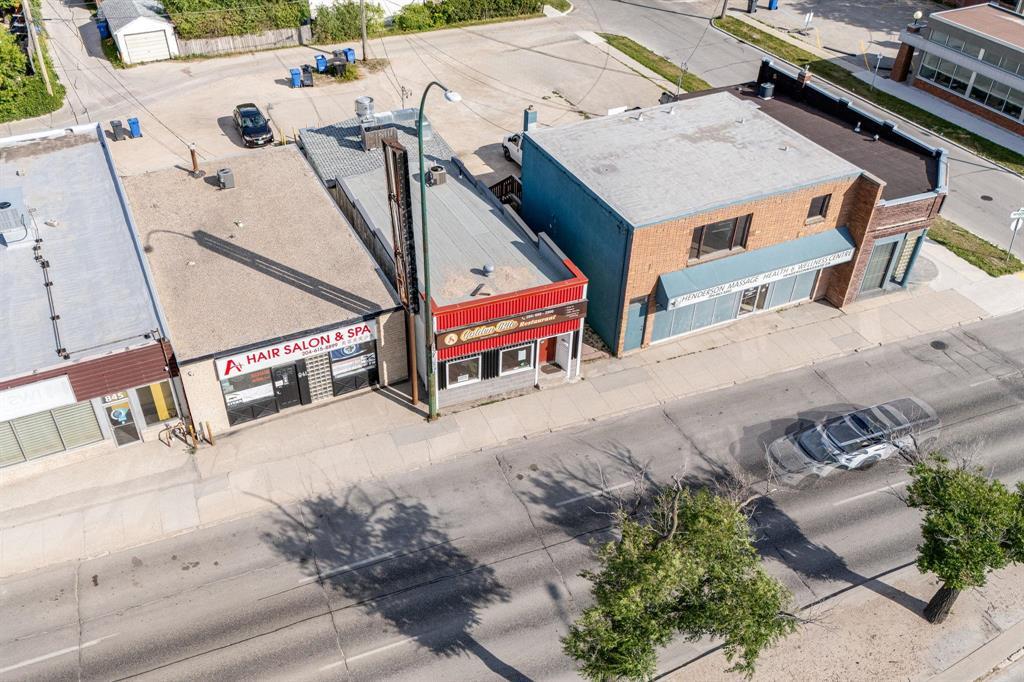 Photo 5 of 839 Henderson Highway, Winnipeg MB
