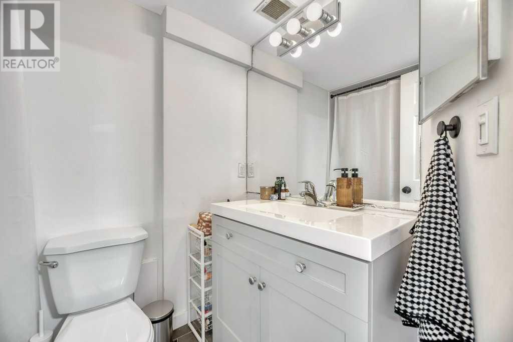 Single Family House Loft for Sale in    Avenue SW Chinatown Calgary 