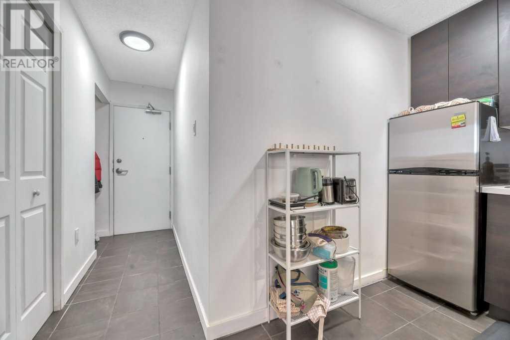 Single Family House Loft for Sale in    Avenue SW Chinatown Calgary 