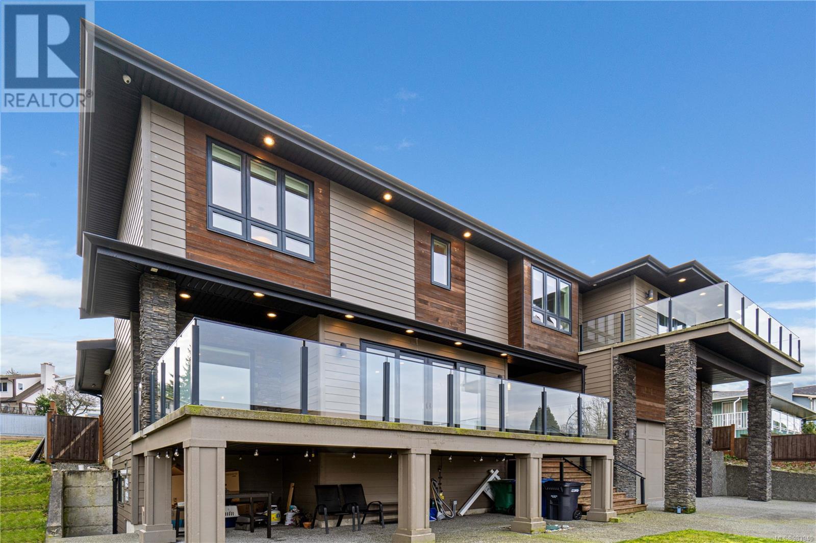 6259 Icarus Dr, Nanaimo