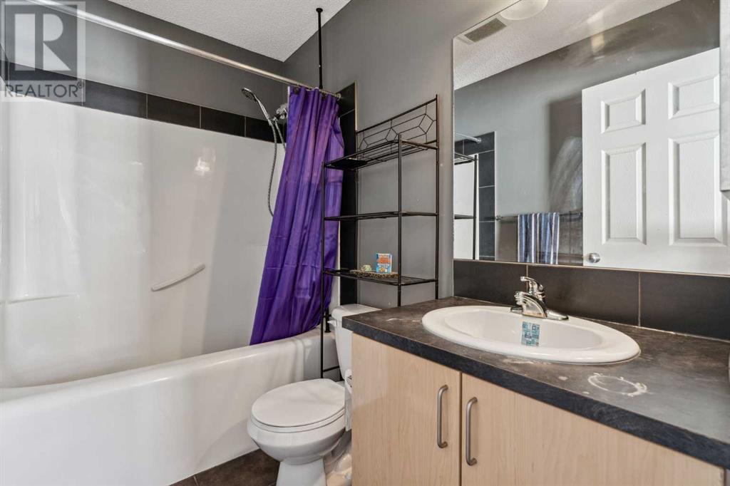 Single Family House for Sale in  New Brighton Gardens SE New Brighton Calgary 