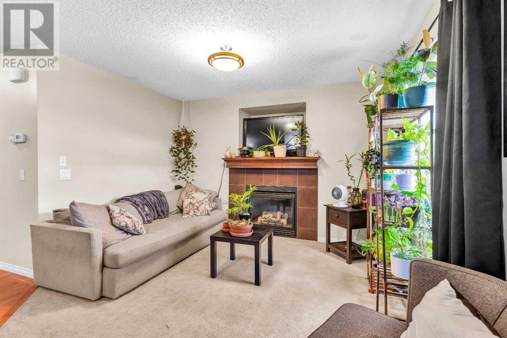 Single Family House for Sale in  covepark Rise NE Coventry Hills Calgary 