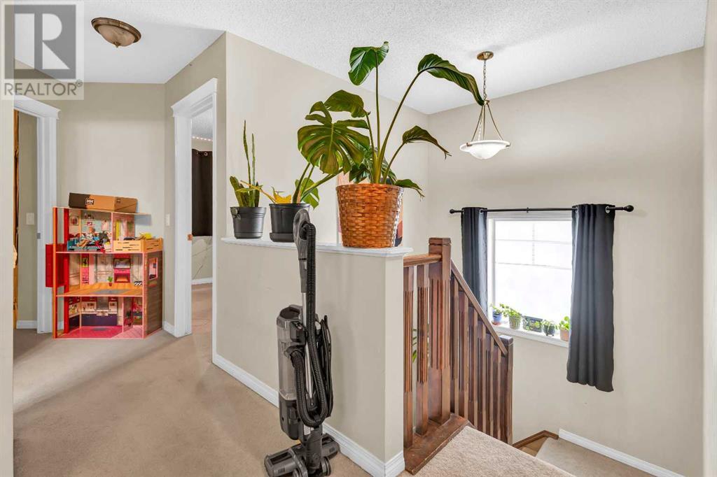 Single Family House for Sale in  covepark Rise NE Coventry Hills Calgary 