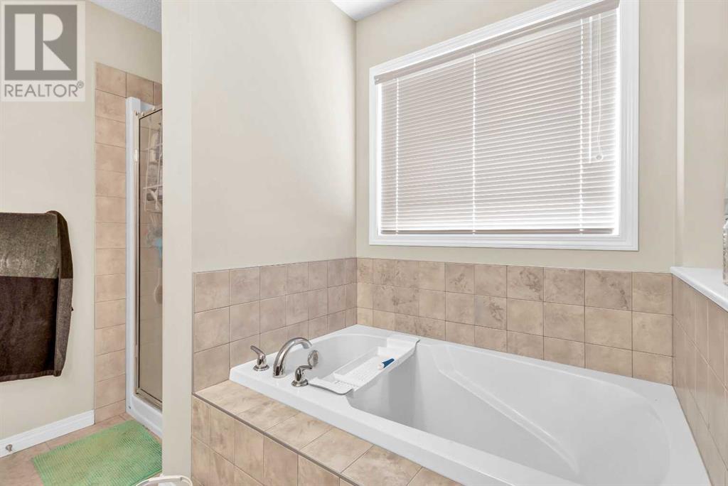 Single Family House for Sale in  covepark Rise NE Coventry Hills Calgary 