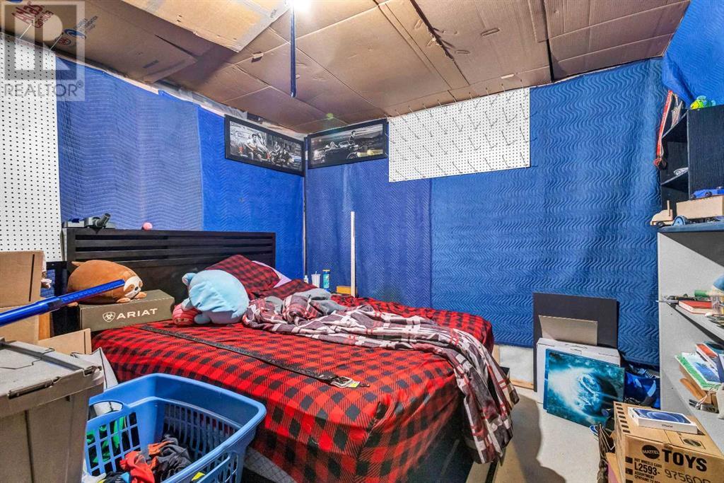 Single Family House for Sale in  covepark Rise NE Coventry Hills Calgary 