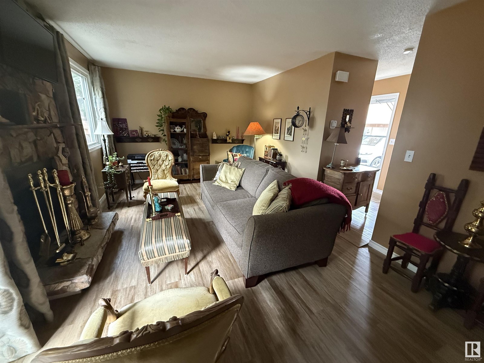 Photo 14 of 18525 66 Av Nw, Edmonton AB