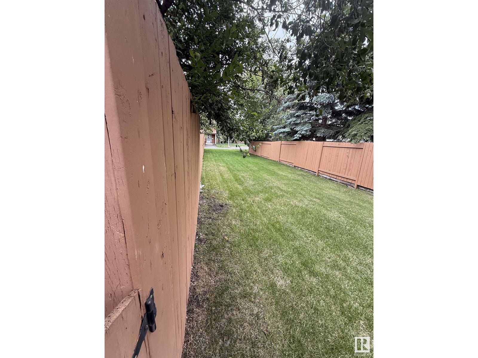 Photo 28 of 18525 66 Av Nw, Edmonton AB