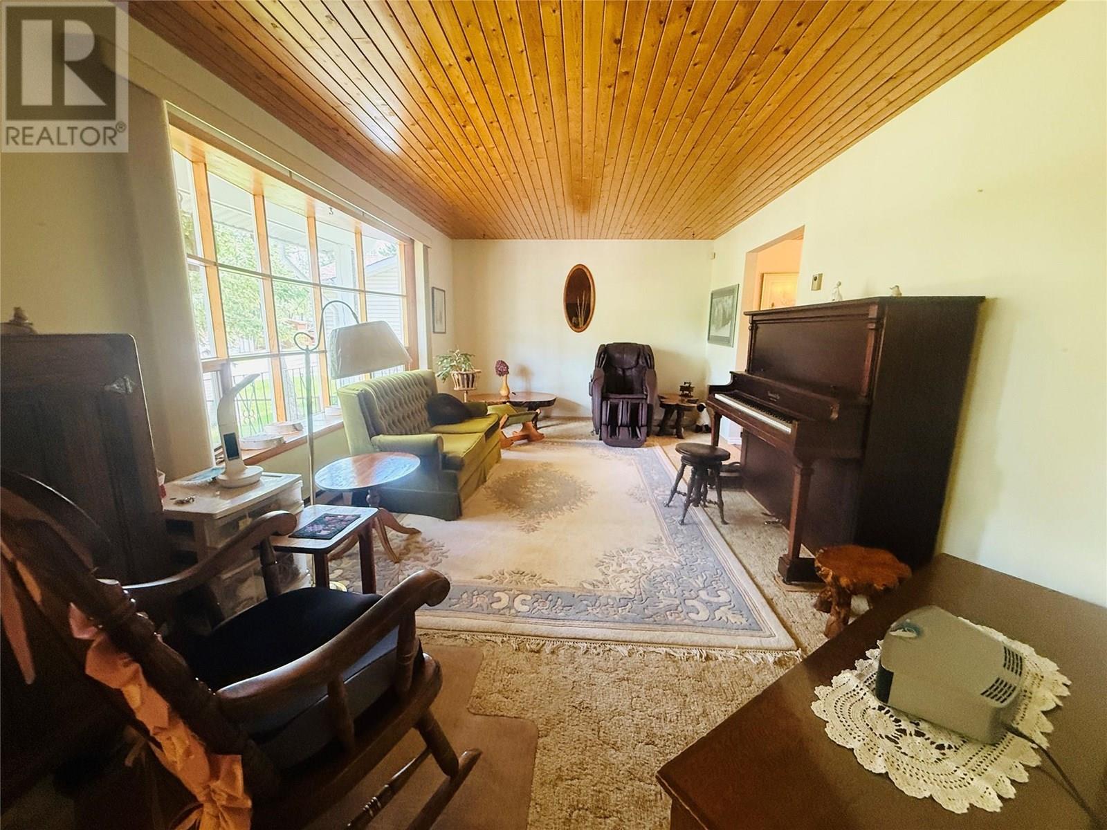 1410 10A Avenue, Invermere