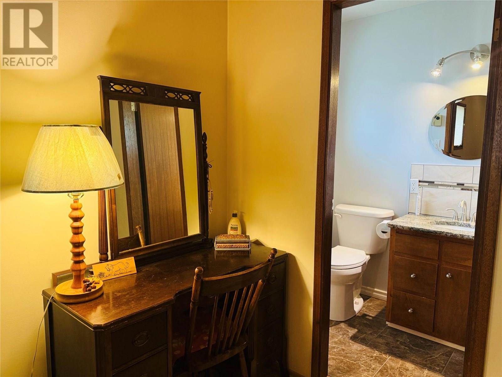 1410 10A Avenue, Invermere
