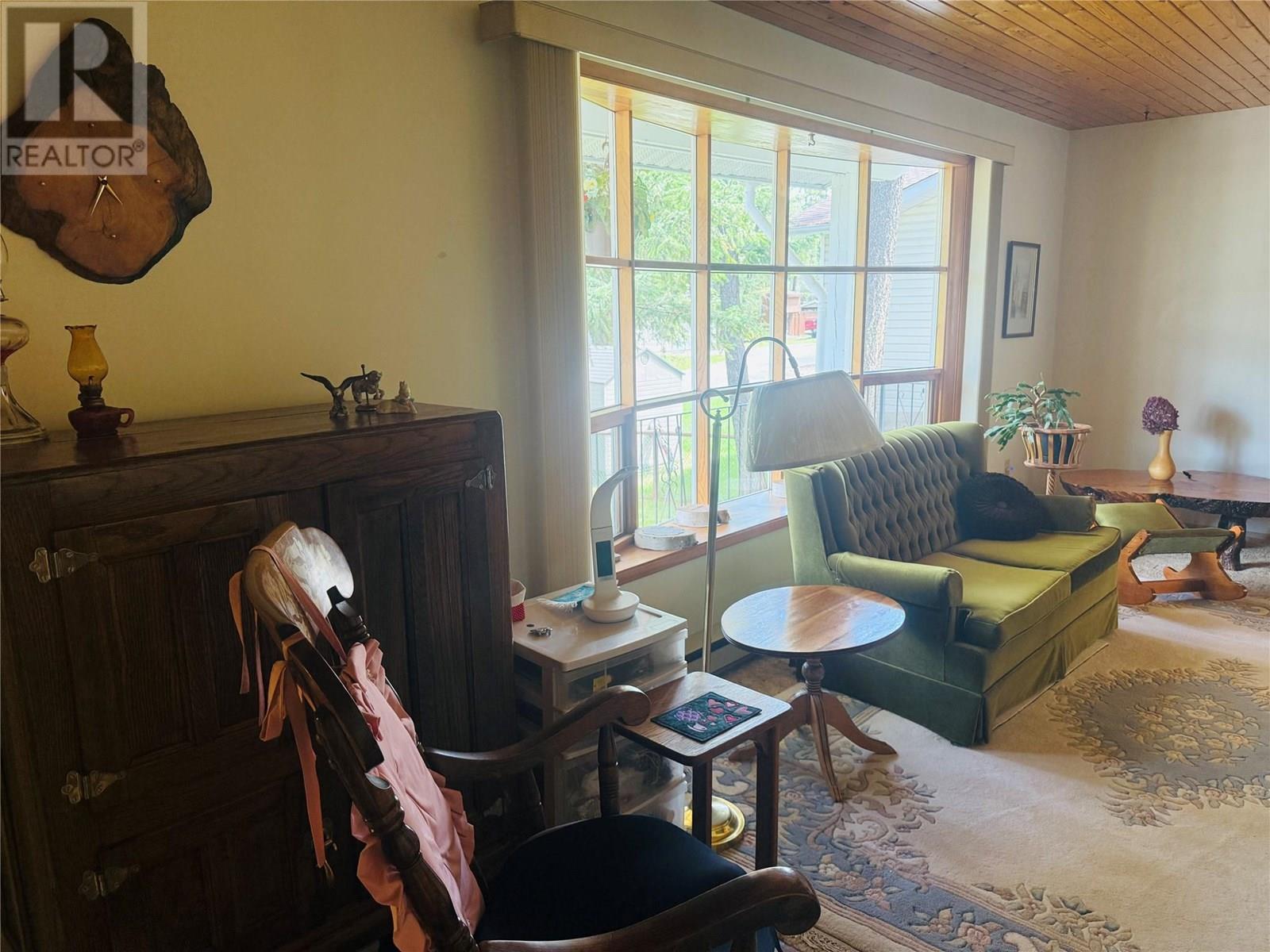 1410 10A Avenue, Invermere
