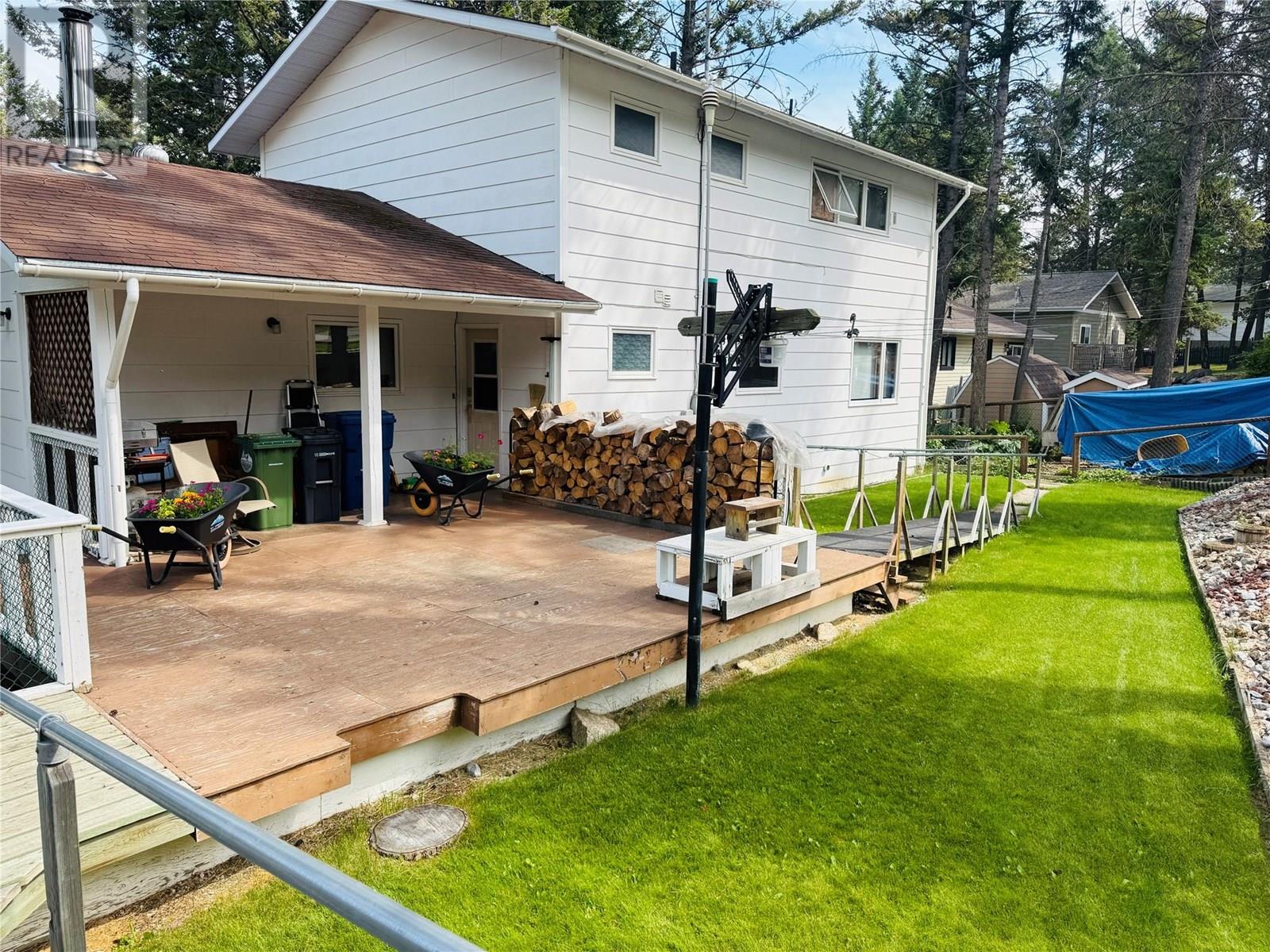 1410 10A Avenue, Invermere