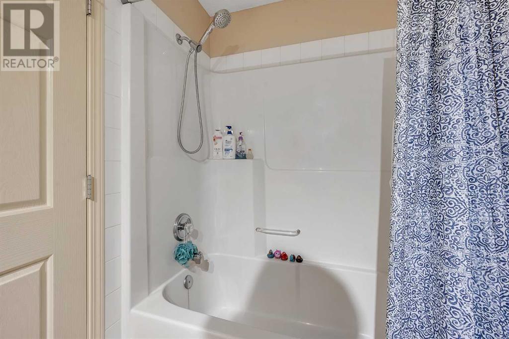 Single Family House for Sale in   Hidden Hills Terrace NW Hidden Valley Calgary 