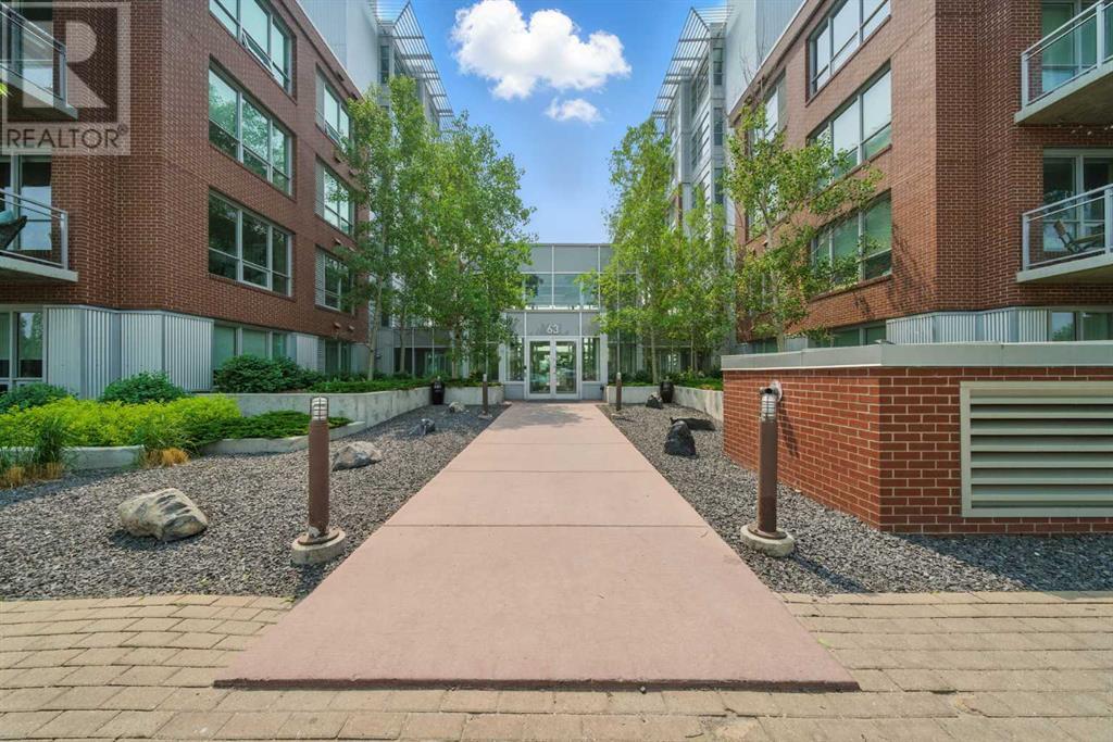 205, 63 Inglewood Park SE, Calgary, Alberta