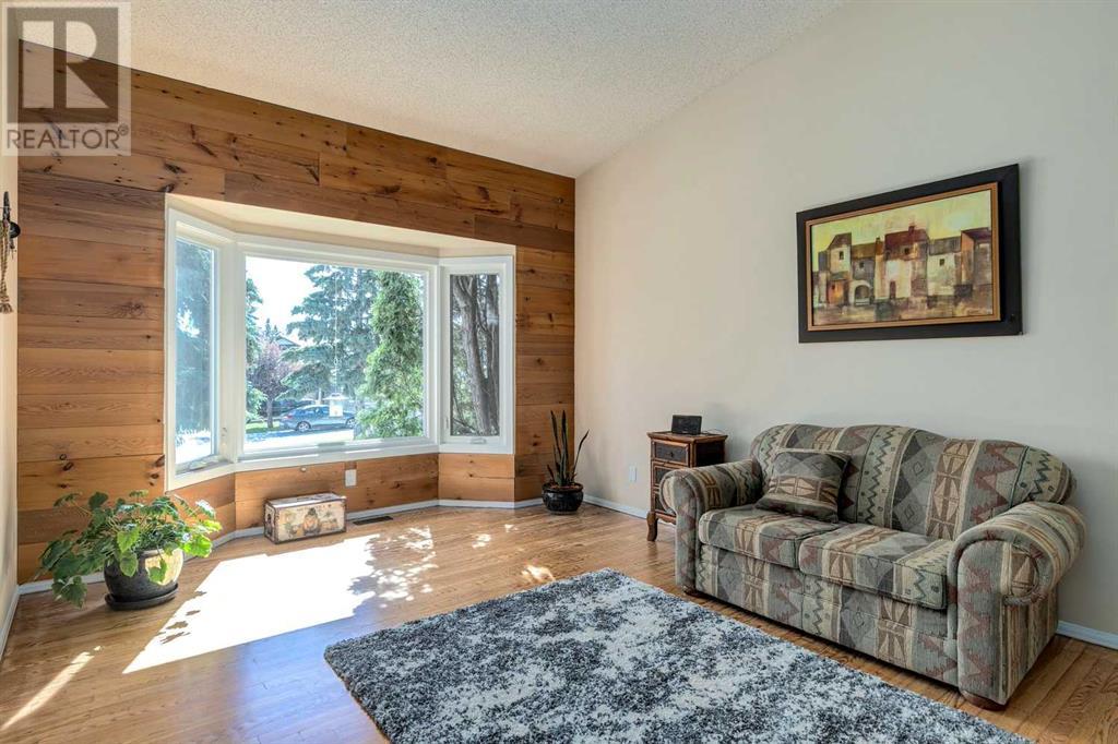 Single Family House for Sale in  Millbank Court SW Millrise Calgary 