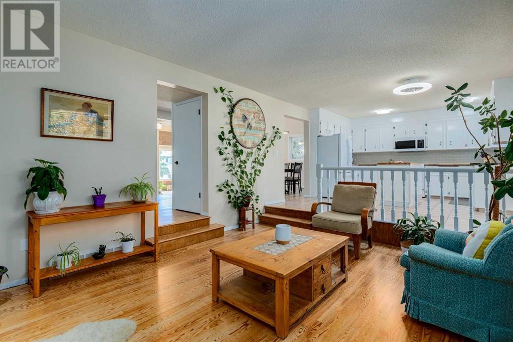 Single Family House for Sale in  Millbank Court SW Millrise Calgary 