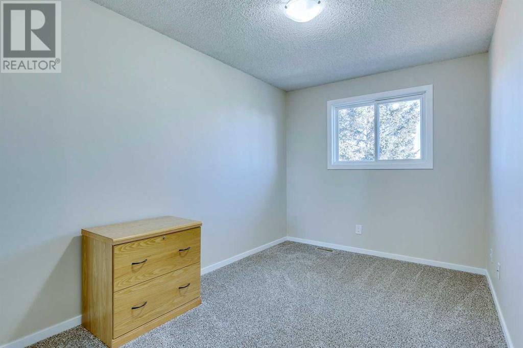 Single Family House for Sale in  Millbank Court SW Millrise Calgary 
