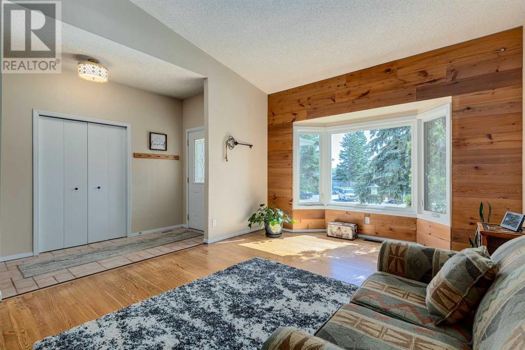 Single Family House for Sale in  Millbank Court SW Millrise Calgary 