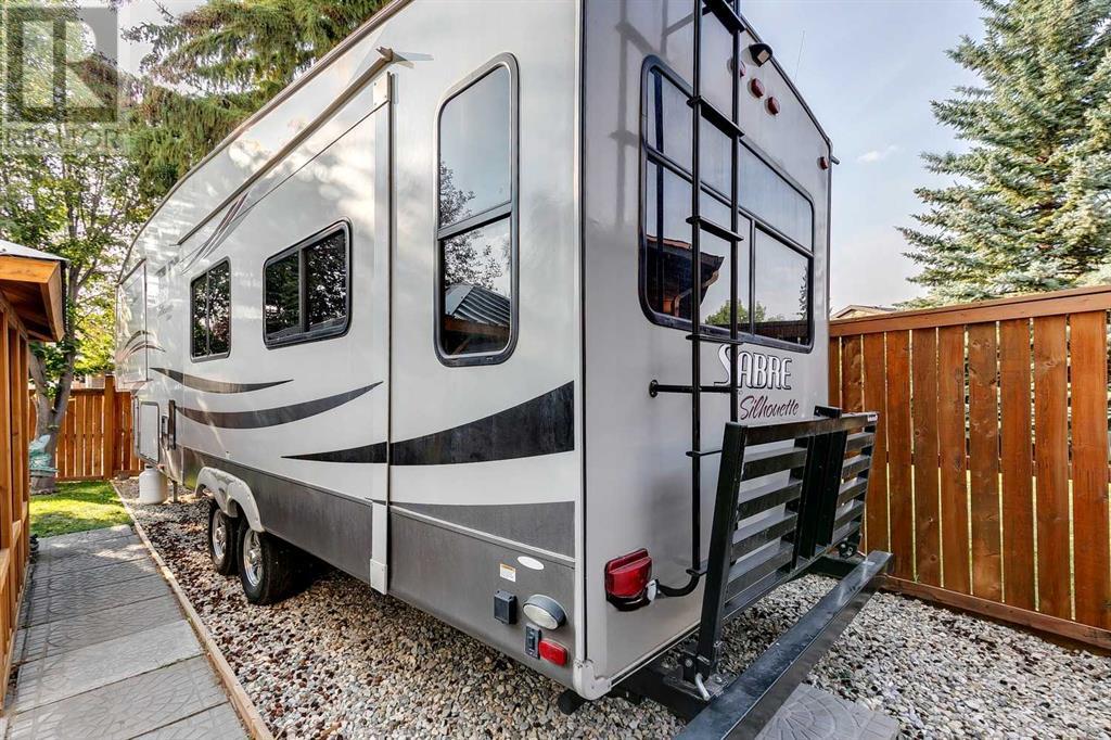 Single Family House for Sale in  Millbank Court SW Millrise Calgary 
