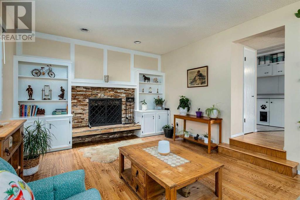 Single Family House for Sale in  Millbank Court SW Millrise Calgary 