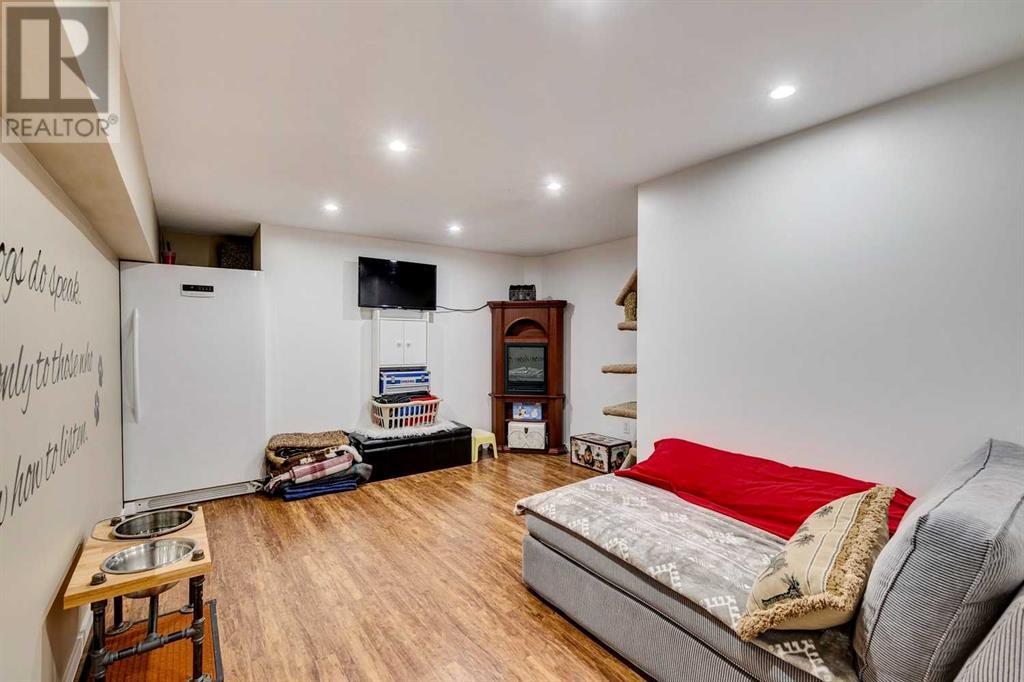 Single Family House for Sale in  Millbank Court SW Millrise Calgary 