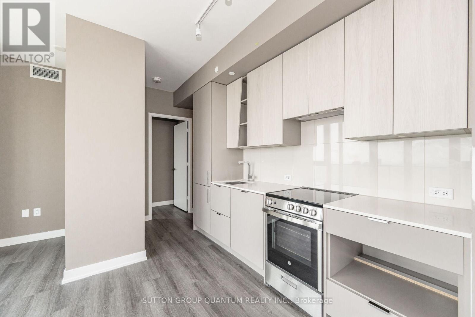 Photo 10 of 3203 3883 Quartz Road, Mississauga ON