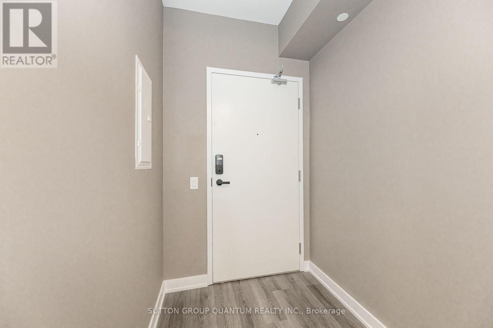 Photo 5 of 3203 3883 Quartz Road, Mississauga ON