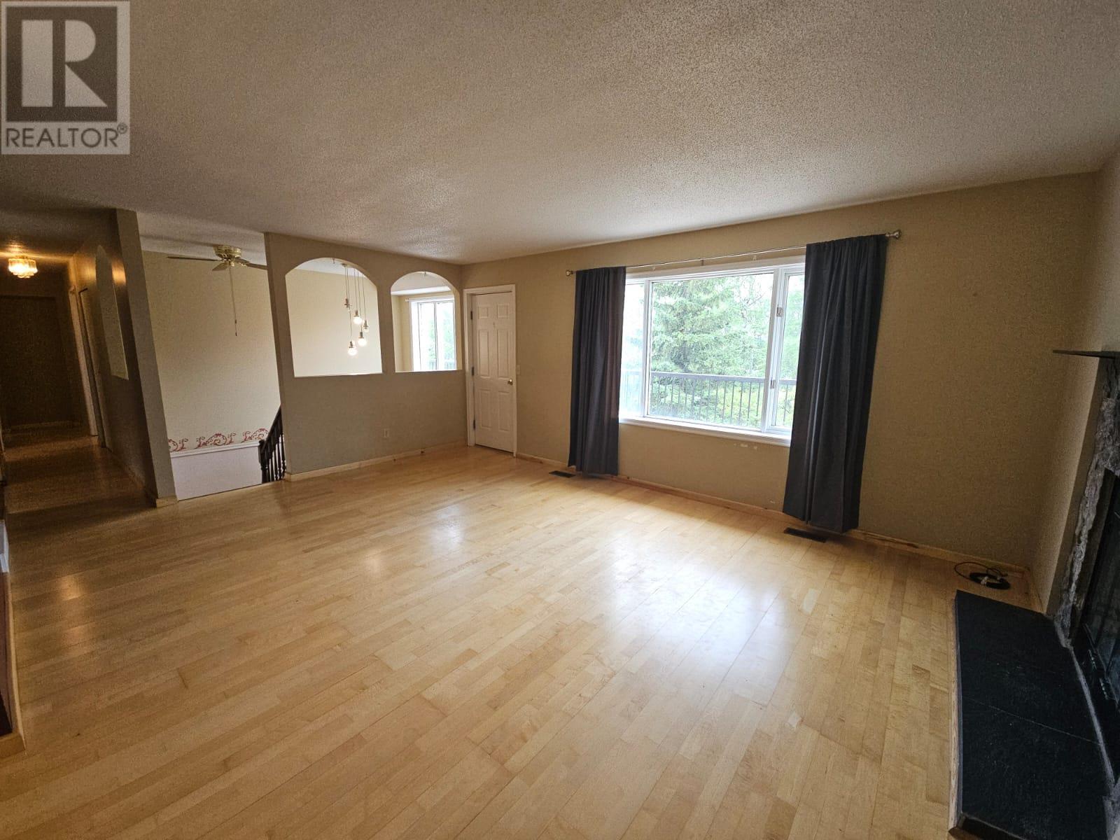 5316 Hillside Avenue NW, Chetwynd
