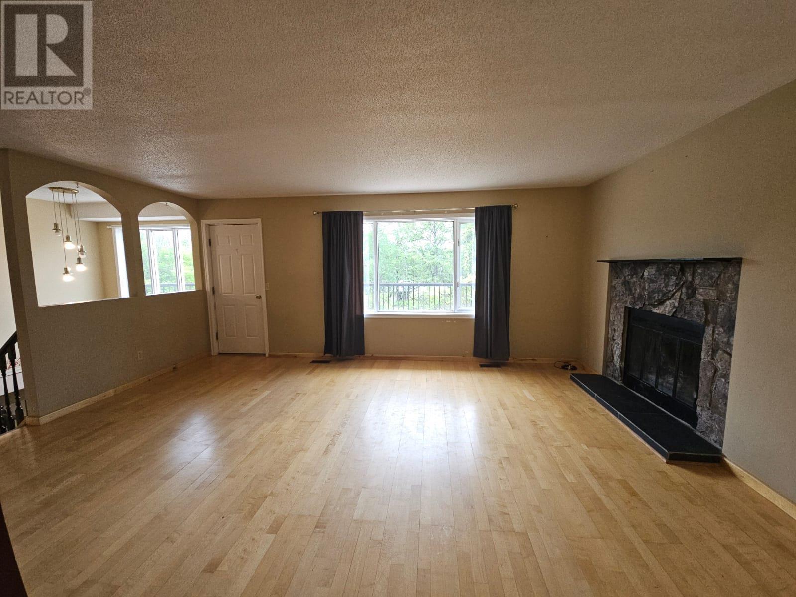 5316 Hillside Avenue NW, Chetwynd