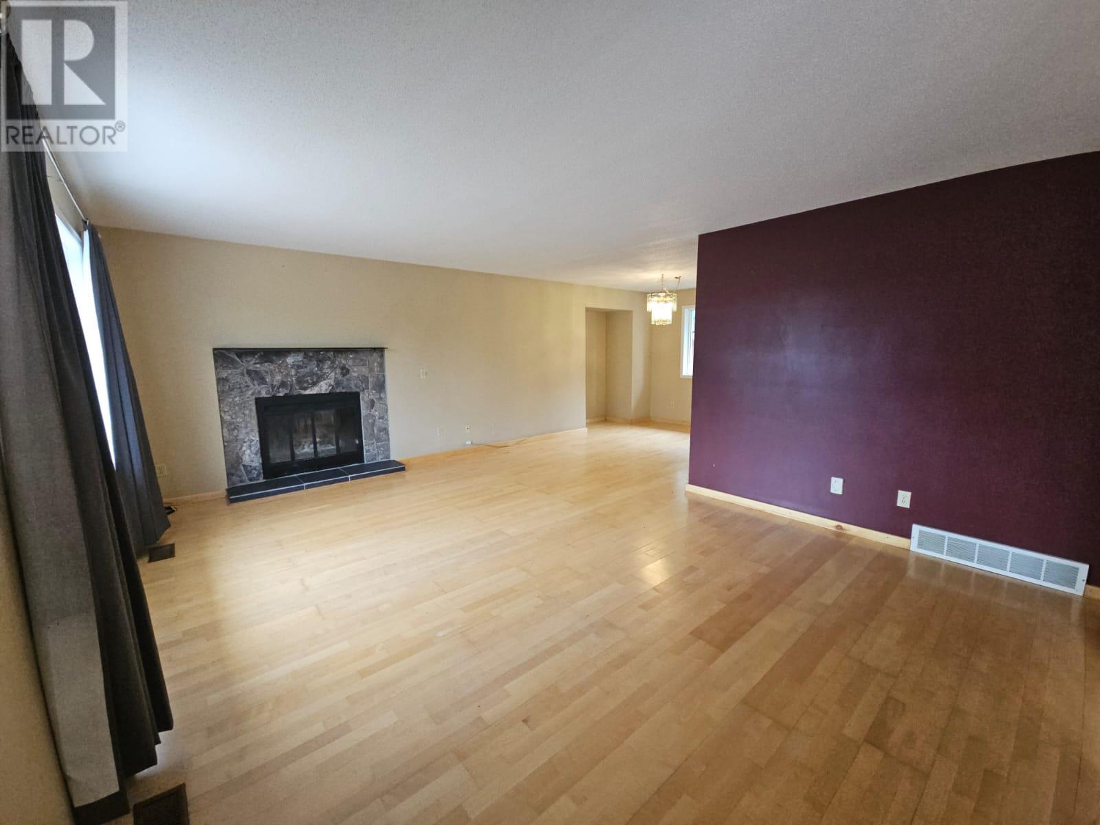 5316 Hillside Avenue NW, Chetwynd