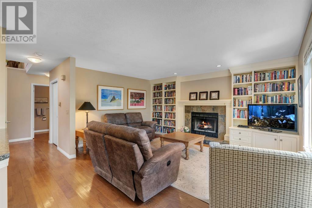Single Family House for Sale in  Evergreen Terrace SW Evergreen Calgary 