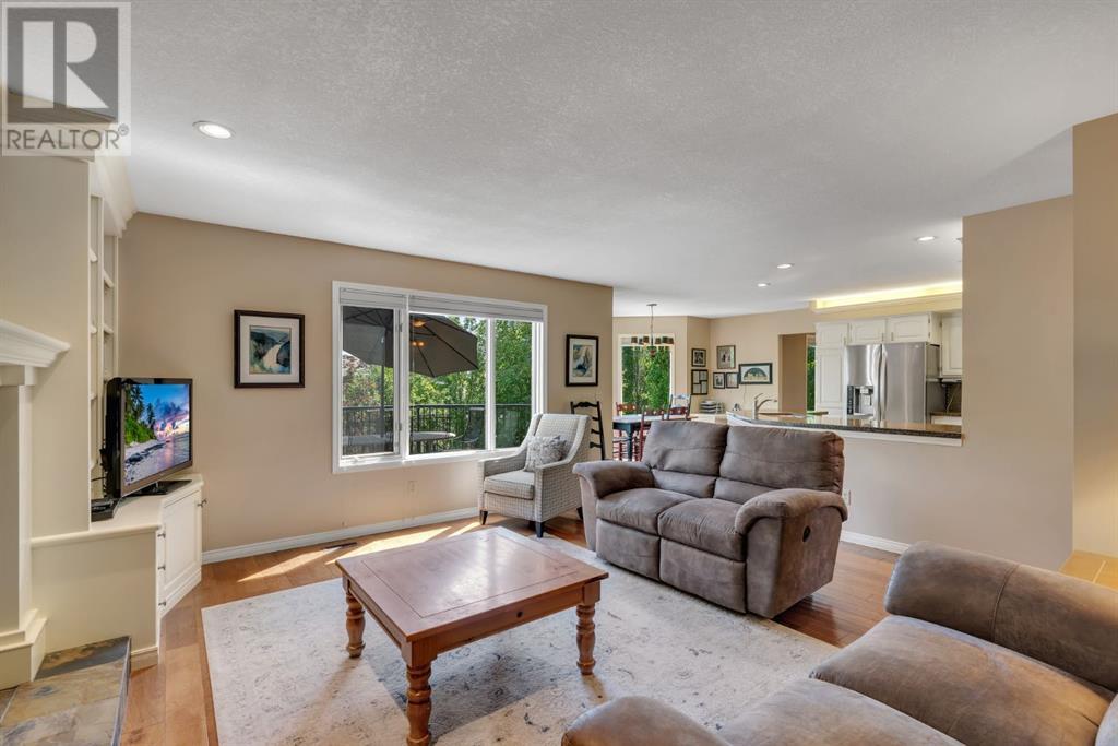 Single Family House for Sale in  Evergreen Terrace SW Evergreen Calgary 