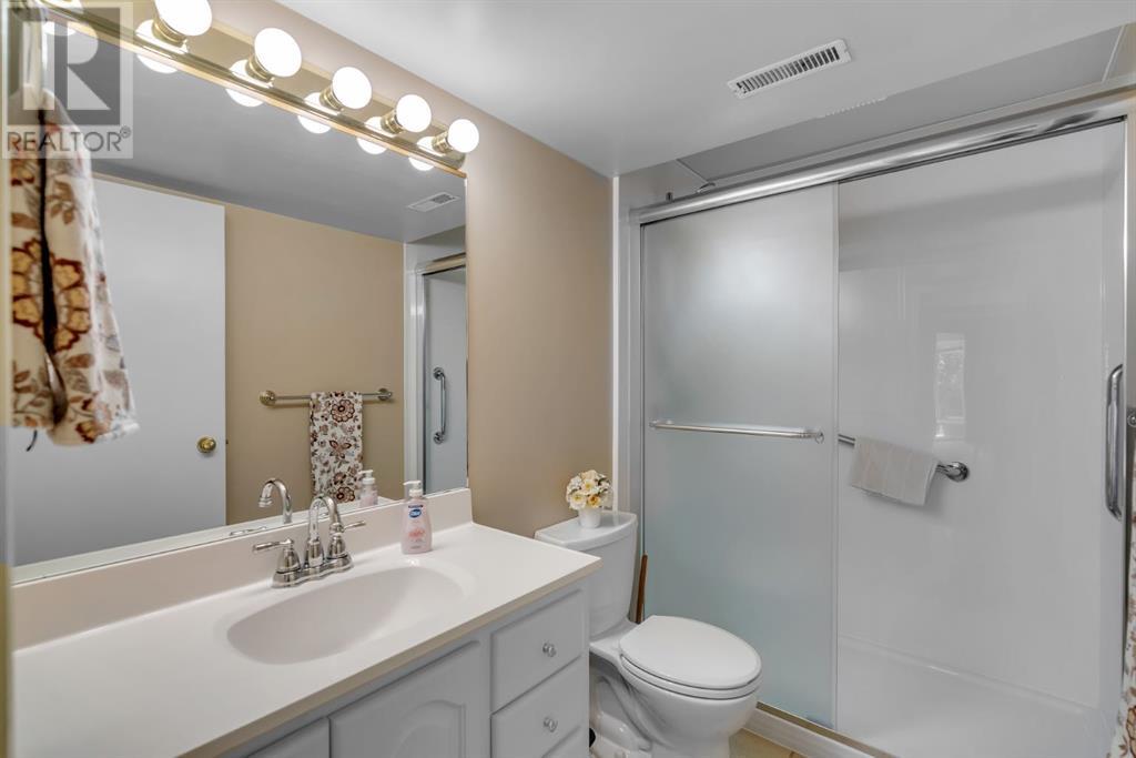 Single Family House for Sale in  Evergreen Terrace SW Evergreen Calgary 