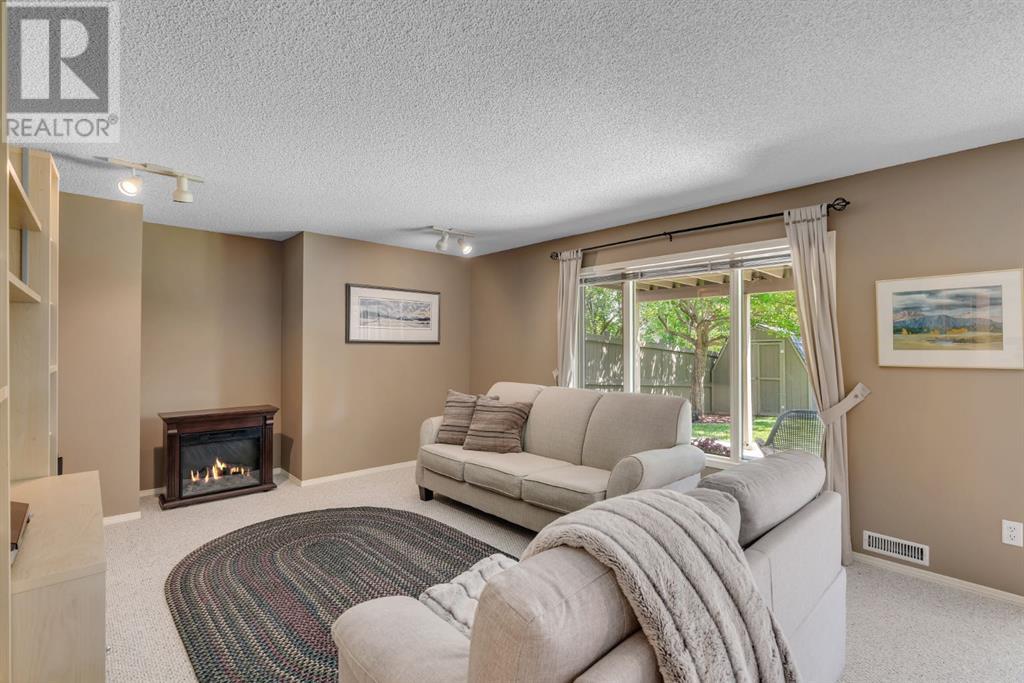 Single Family House for Sale in  Evergreen Terrace SW Evergreen Calgary 