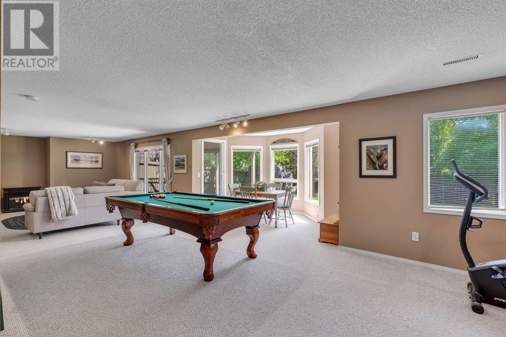 Single Family House for Sale in  Evergreen Terrace SW Evergreen Calgary 