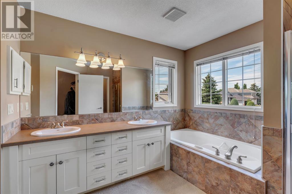 Single Family House for Sale in  Evergreen Terrace SW Evergreen Calgary 