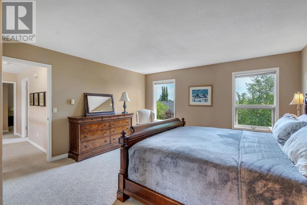 Single Family House for Sale in  Evergreen Terrace SW Evergreen Calgary 