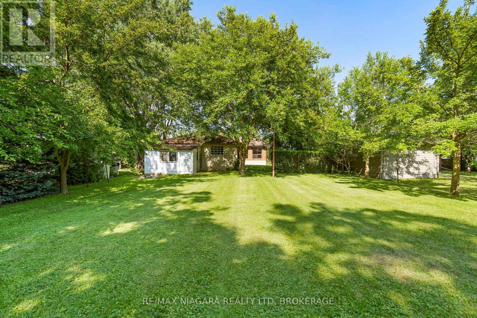 Photo 26 of 127 Louth Street, St Catharines ON
