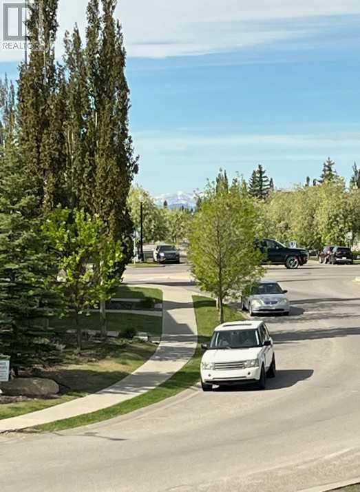 Single Family House for Sale in   Cougar Ridge Landing SW Patterson Calgary 