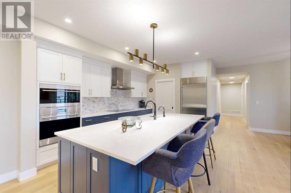Single Family House for Sale in   Cougar Ridge Landing SW Patterson Calgary 