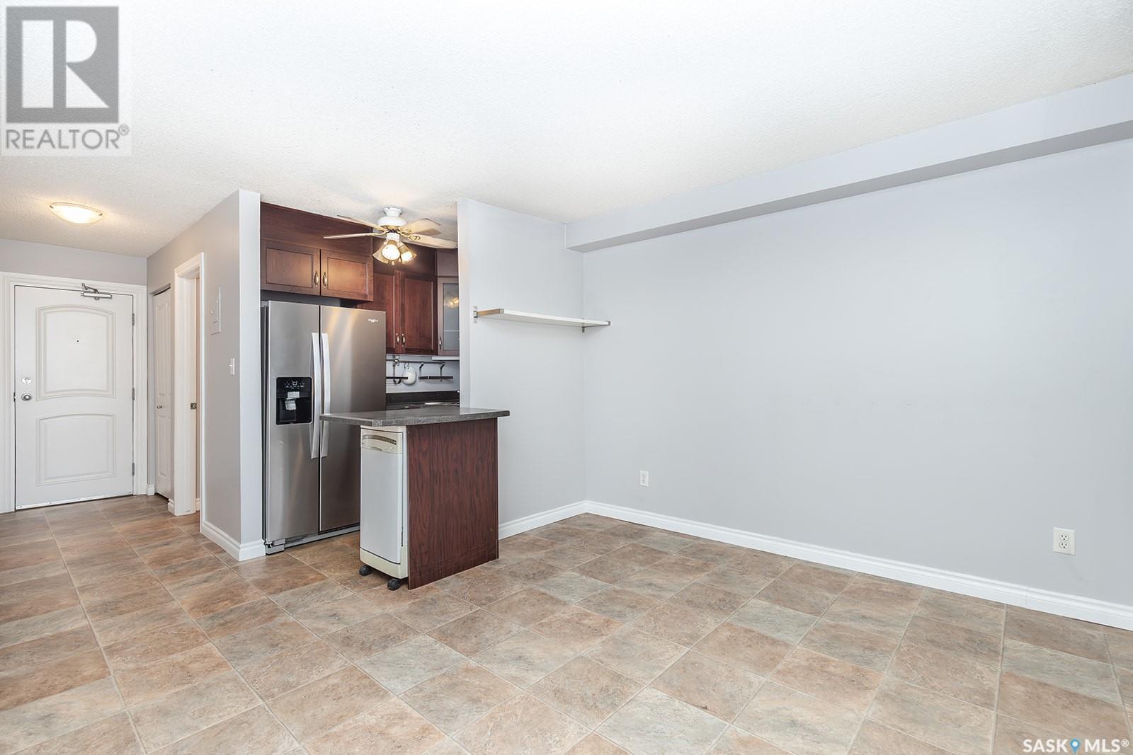 Photo 8 of 6 111 St Lawrence Crescent, Saskatoon SK