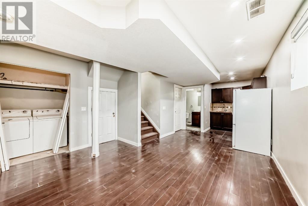 Single Family House for Sale in  Taracove Way NE Taradale Calgary 