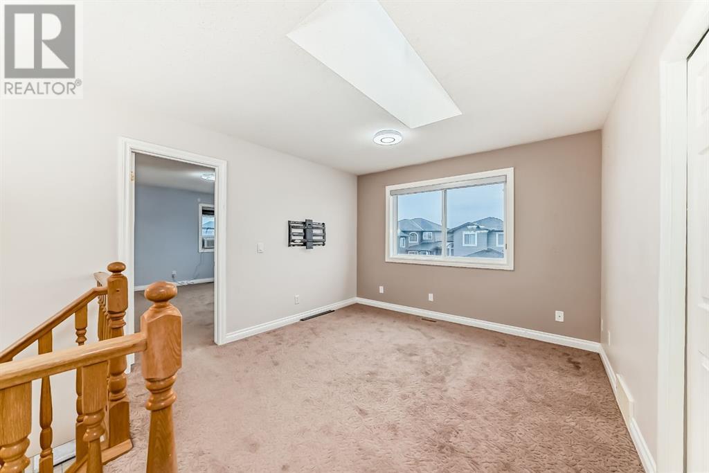 Single Family House for Sale in  Taracove Way NE Taradale Calgary 