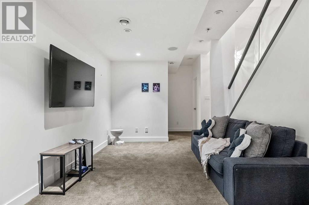 Single Family House for Sale in    Street SW Lower Mount Royal Calgary 