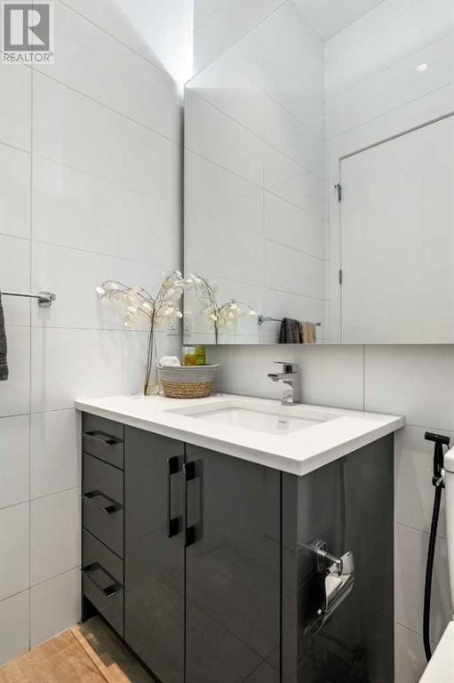 Single Family House for Sale in    Street SW Lower Mount Royal Calgary 